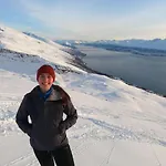 Main Floor In The Lyngen Alps, Whole House Rentable Apartment Lyngseidet
