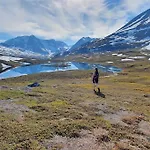 Main Floor In The Lyngen Alps, Whole House Rentable Apartment
