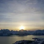 Main Floor In The Lyngen Alps, Whole House Rentable * Lyngseidet