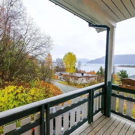 Apartman Main Floor, Lyngen Alps, Sauna Included *