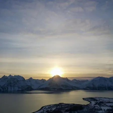 Main Floor In The Lyngen Alps, Whole House Rentable * Lyngseidet