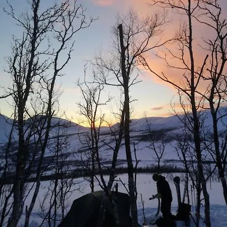 Main Floor In The Lyngen Alps, Whole House Rentable Apartment Lyngseidet