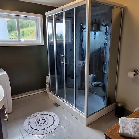 Main Floor In The Lyngen Alps, Whole House Rentable Lyngseidet