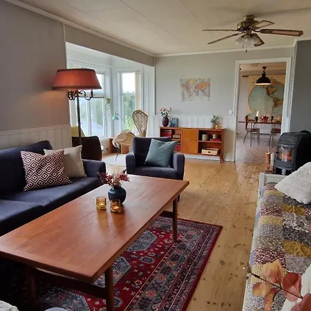 Main Floor In The Lyngen Alps, Whole House Rentable *