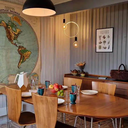 Main Floor In The Lyngen Alps, Whole House Rentable Apartment