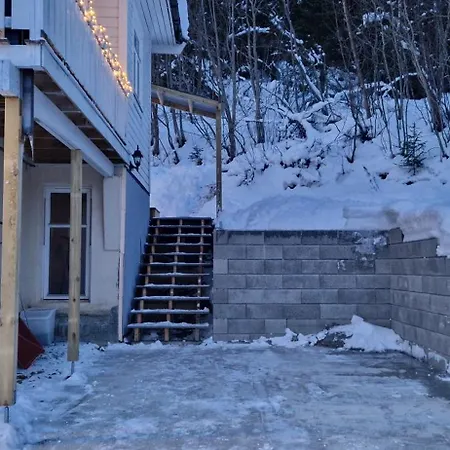 Apartmán Main Floor In The Lyngen Alps, Whole House Rentable