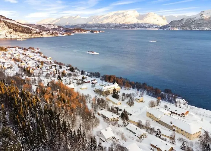 Main Floor In The Lyngen Alps, Whole House Rentable Appartamento Lyngseidet