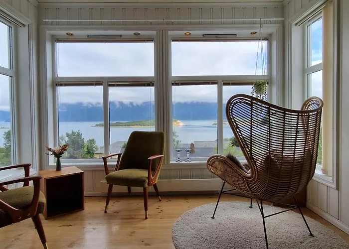 Appartamento Main Floor In The Lyngen Alps, Whole House Rentable *