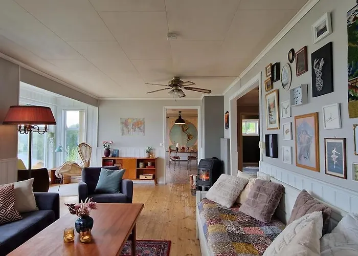 Main Floor In The Lyngen Alps, Whole House Rentable * Lyngseidet